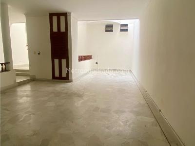 Casa de 5 alcobas en venta en El Ingenio \ Comuna 17, Cali, 250 m² · foto 3 de 20
