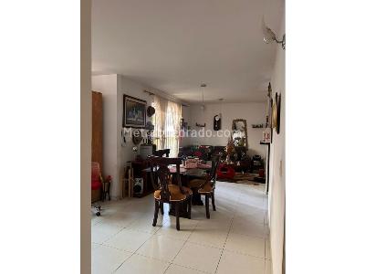 Apartamento de 2 alcobas en venta en Aguacatal, Cali, 61 m² · foto 4 de 18