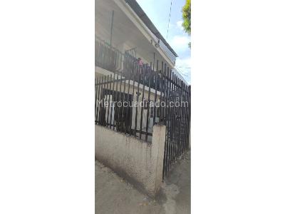 Casa de 5 alcobas en venta en San Carlos, Cali, 272 m² · foto 2 de 17