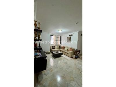 Apartamento de 3 alcobas en venta en Cristales, Cali, 249 m² · foto 13 de 20
