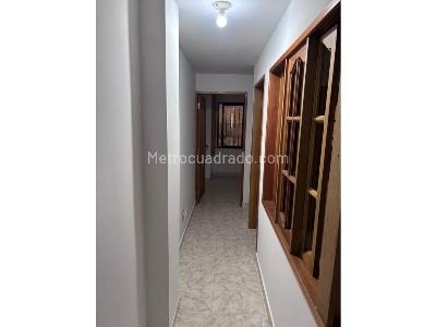 Casa de 5 alcobas en venta en La Flora \ Comuna 2, Cali, 96 m² · foto 5 de 13