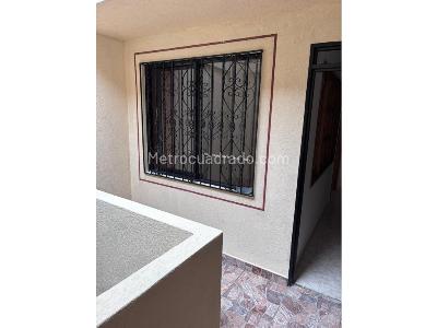 Casa de 5 alcobas en venta en La Flora \ Comuna 2, Cali, 96 m² · foto 10 de 13