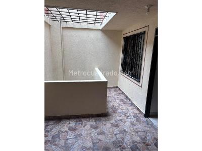 Casa de 5 alcobas en venta en La Flora \ Comuna 2, Cali, 96 m² · foto 11 de 13