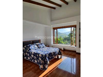 Casa de 5 alcobas en venta en Menga, Cali · foto 8 de 12