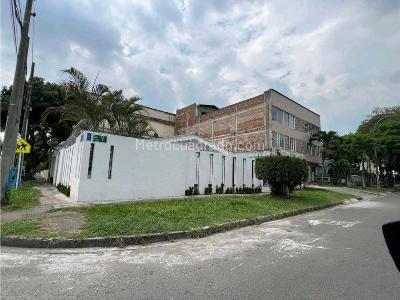 Casa de 4 alcobas en venta en Vipasa, Cali, 240 m² · foto 4 de 11