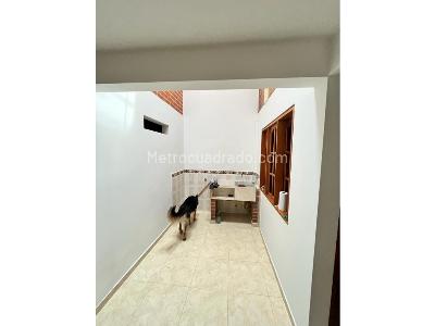 Casa de 5 alcobas en venta en La Flora, Cali, 420 m² · foto 15 de 17