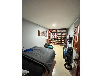 Casa de 5 alcobas en venta en La Flora, Cali, 420 m² · foto 9 de 17