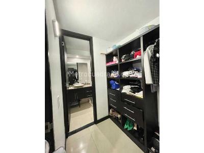 Apartamento de 4 alcobas en venta en Valle Del Lili, Cali, 126 m² · foto 9 de 13