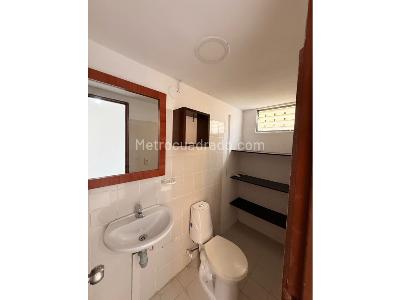 Apartamento de 3 alcobas en venta en Los Almendros, Cali, 54 m² · foto 12 de 19
