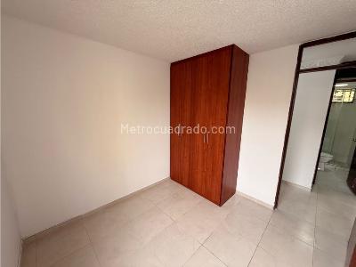 Apartamento de 3 alcobas en venta en Los Almendros, Cali, 54 m² · foto 15 de 19