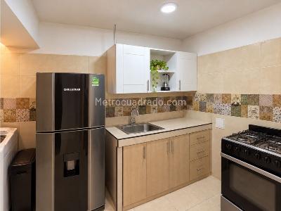 Apartamento de 3 alcobas en venta en Los Almendros, Cali, 54 m² · foto 3 de 9