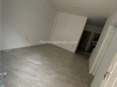 Casa de 5 alcobas en venta en Ciudad Cordoba, Cali, 80 m² · foto 2 de 17