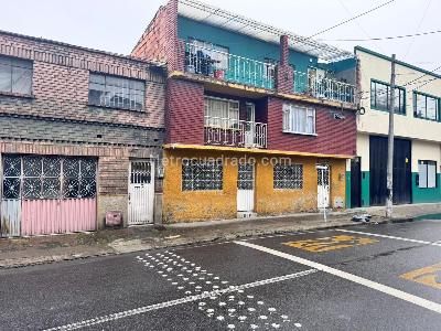 Casa de 5 alcobas en venta en La Granja, Bogotá, 196 m² · foto 3 de 11