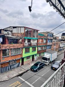 Casa de 5 alcobas en venta en La Granja, Bogotá, 196 m² · foto 5 de 11