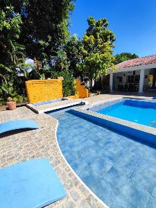 Casa de 5 alcobas en venta en El Peñon, Girardot, 400 m² · foto 2 de 15