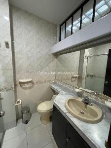 Casa de 5 alcobas en venta en El Peñon, Girardot, 400 m² · foto 16 de 17