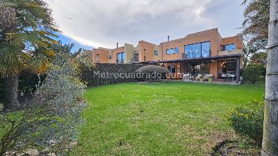 Casa de 3 alcobas en venta en Hacienda Fontanar, Chía, 232 m² · foto 2 de 16