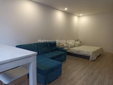 Apartaestudio en arriendo en Santa Barbara Occidental, Bogotá, 35 m² · foto 4 de 10