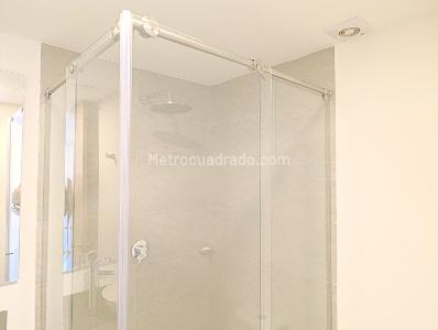 Apartaestudio en venta en Andes Norte, Bogotá, 33 m² · foto 10 de 16