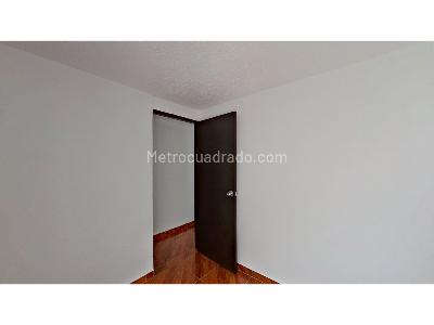 Apartamento de 3 alcobas en venta en Centro Usme, Bogotá, 48 m² · foto 7 de 19