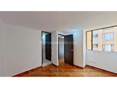 Apartamento de 3 alcobas en venta en Centro Usme, Bogotá, 48 m² · foto 13 de 19