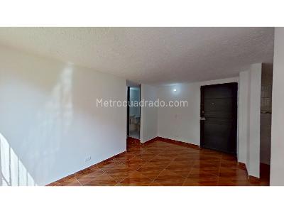 Apartamento de 3 alcobas en venta en Centro Usme, Bogotá, 48 m² · foto 17 de 19
