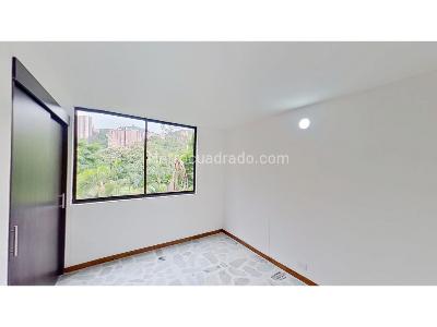 Apartamento de 3 alcobas en venta en La Mota, Medellín, 86 m² · foto 2 de 20