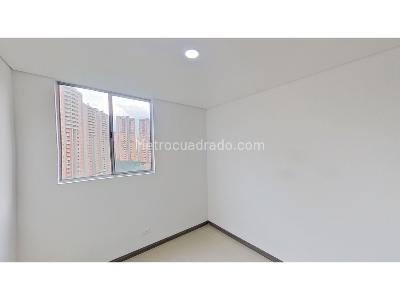 Apartamento de 3 alcobas en venta en Comuna 3, Itagüí, 69 m² · foto 12 de 20