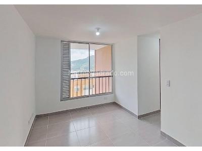 Apartamento de 2 alcobas en venta en Villa Del Sol, Bello, 41 m² · foto 2 de 17