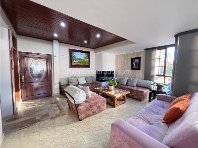 Casa en venta en San Jose De Bavaria, Bogotá · foto 11 de 20