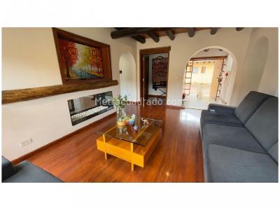 Casa de 3 alcobas en venta en San Jose De Bavaria, Bogotá, 236 m² · foto 2 de 20
