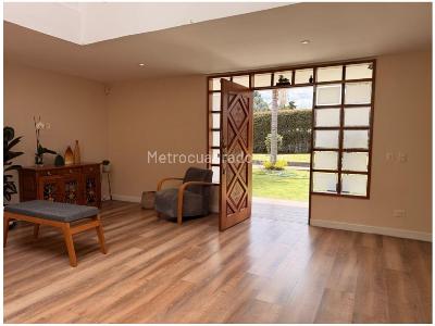 Casa de 4 alcobas en venta en San Jose De Bavaria, Bogotá, 207 m² · foto 4 de 20