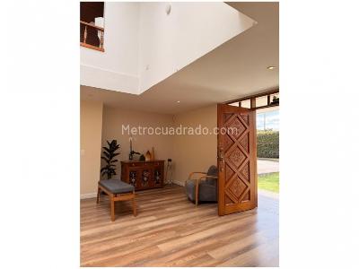 Casa de 4 alcobas en venta en San Jose De Bavaria, Bogotá, 207 m² · foto 11 de 20