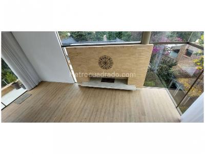 Casa de 5 alcobas en venta en Santa Ana Oriental, Bogotá, 298 m² · foto 2 de 20