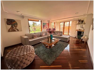 Casa de 4 alcobas en venta en San Jose De Bavaria, Bogotá, 274 m² · foto 1 de 20