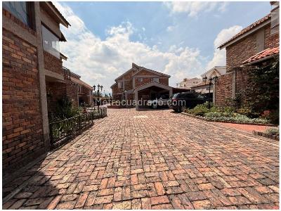 Casa de 4 alcobas en venta en San Jose De Bavaria, Bogotá, 274 m² · foto 9 de 20