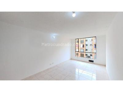 Apartamento de 3 alcobas en venta en Hogares, Soacha, 60 m² · foto 2 de 20