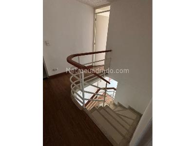 Apartamento de 3 alcobas en venta en Engativa, Bogotá, 66 m² · foto 5 de 11