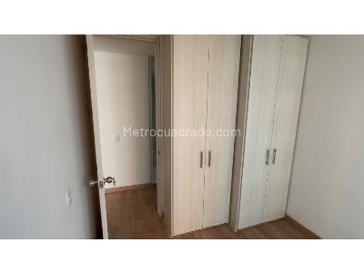 Apartamento de 2 alcobas en venta en Kennedy, Bogotá, 52 m² · foto 4 de 20