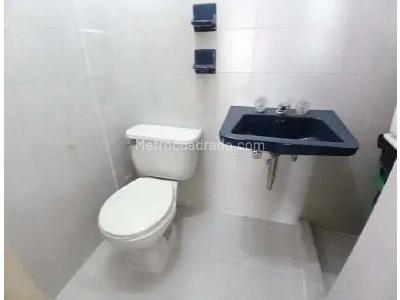 Apartamento de 4 alcobas en venta en El Poblado, Medellín, 213 m² · foto 11 de 15
