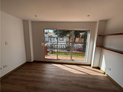 Casa de 5 alcobas en venta en Chia, Chía, 320 m² · foto 2 de 11