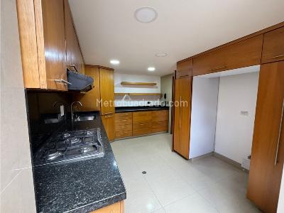 Casa de 5 alcobas en venta en Chia, Chía, 320 m² · foto 3 de 11