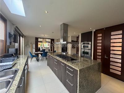 Casa de 4 alcobas en venta en San Jose De Bavaria, Bogotá, 700 m² · foto 10 de 20