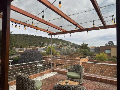 Casa de 4 alcobas en venta en San Jose De Bavaria, Bogotá, 700 m² · foto 18 de 20