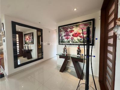 Casa de 4 alcobas en venta en San Jose De Bavaria, Bogotá, 700 m² · foto 4 de 20