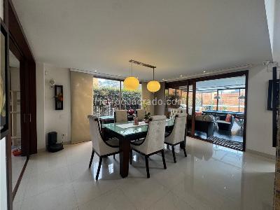Casa de 4 alcobas en venta en San Jose De Bavaria, Bogotá, 700 m² · foto 5 de 20