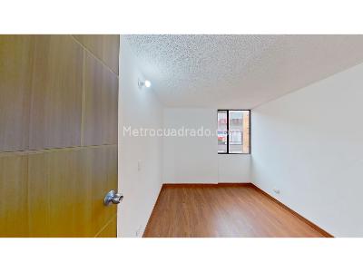 Apartamento de 3 alcobas en venta en Hogares, Soacha, 57 m² · foto 11 de 18