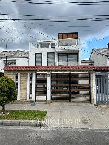 Casa en Venta, PONTEVEDRA SAN LUIS DE POTOSI, Bogotá D.C.