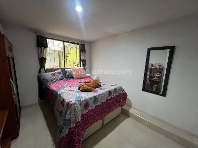 Casa de 5 alcobas en venta en El Muelle, Bogotá, 507 m² · foto 14 de 20