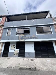 Casa de 4 alcobas en venta en La Cabaña Engativa, Bogotá, 216 m² · foto 10 de 12